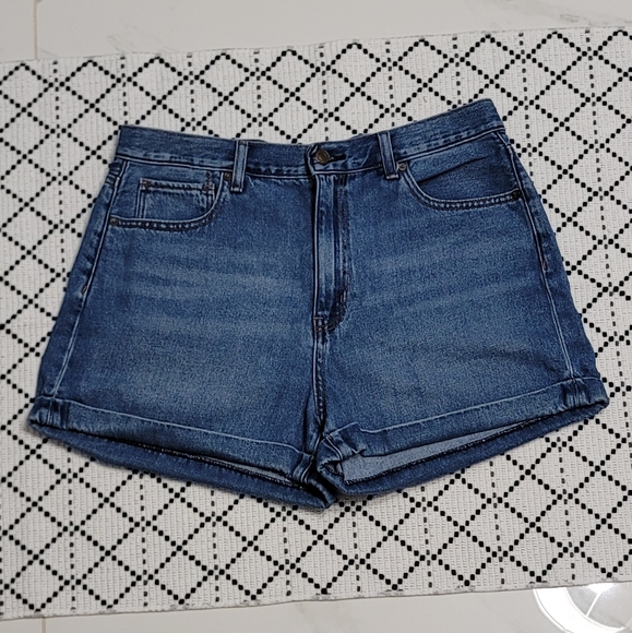 American Eagle Outfitters Pants - American Eagle Outfitters High Waisted Cuffed Mom Denim Shorts